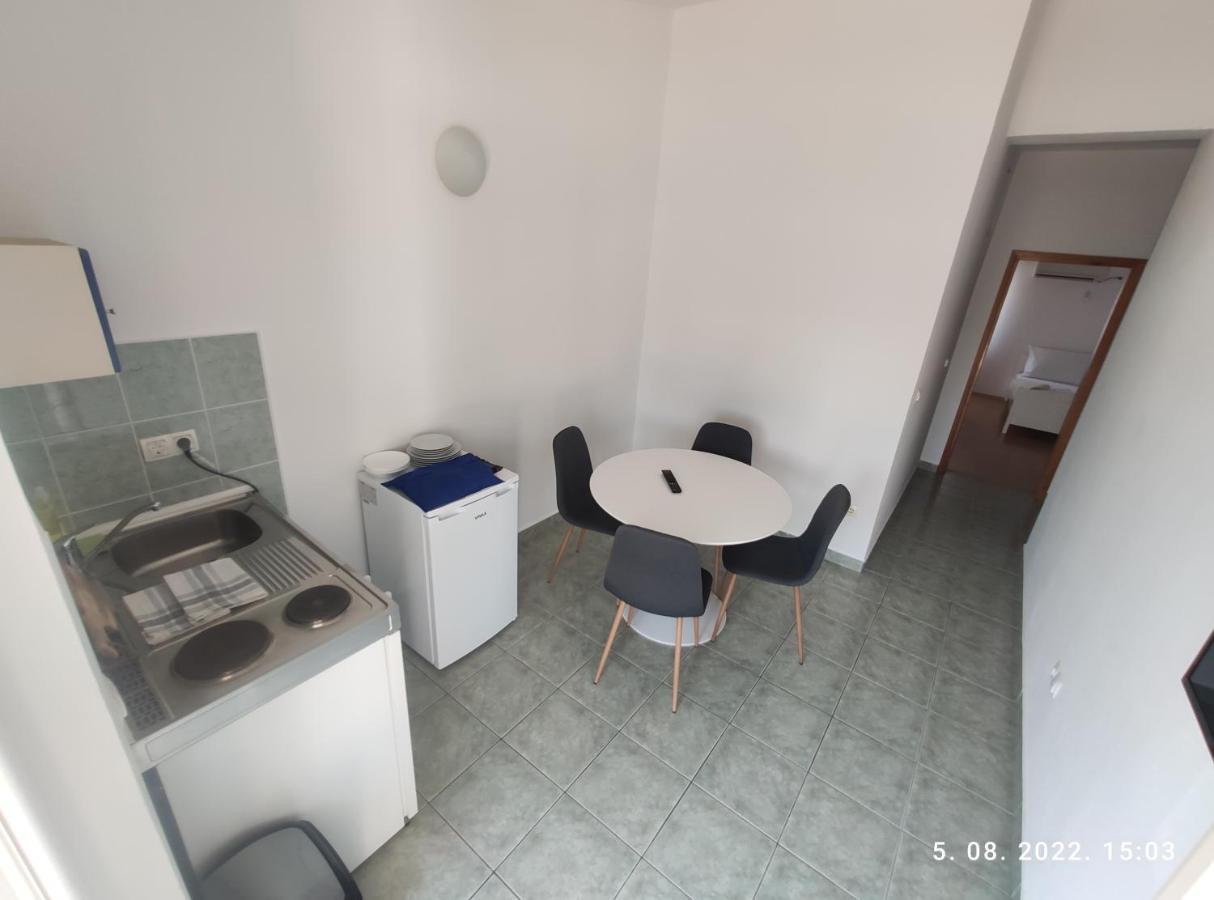 Aqua Apartments Омиш Экстерьер фото