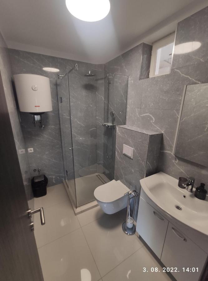 Aqua Apartments Омиш Экстерьер фото