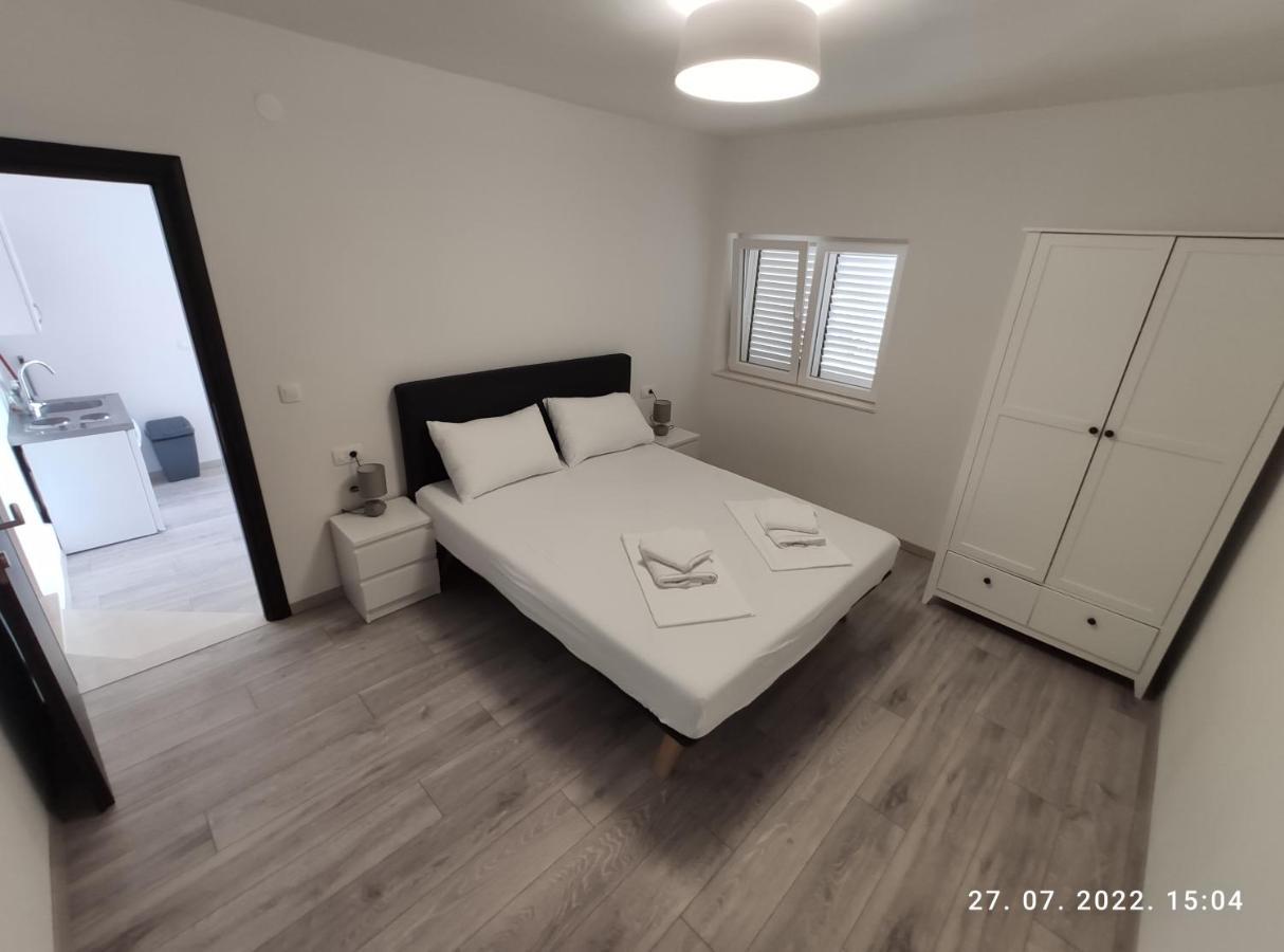 Aqua Apartments Омиш Экстерьер фото