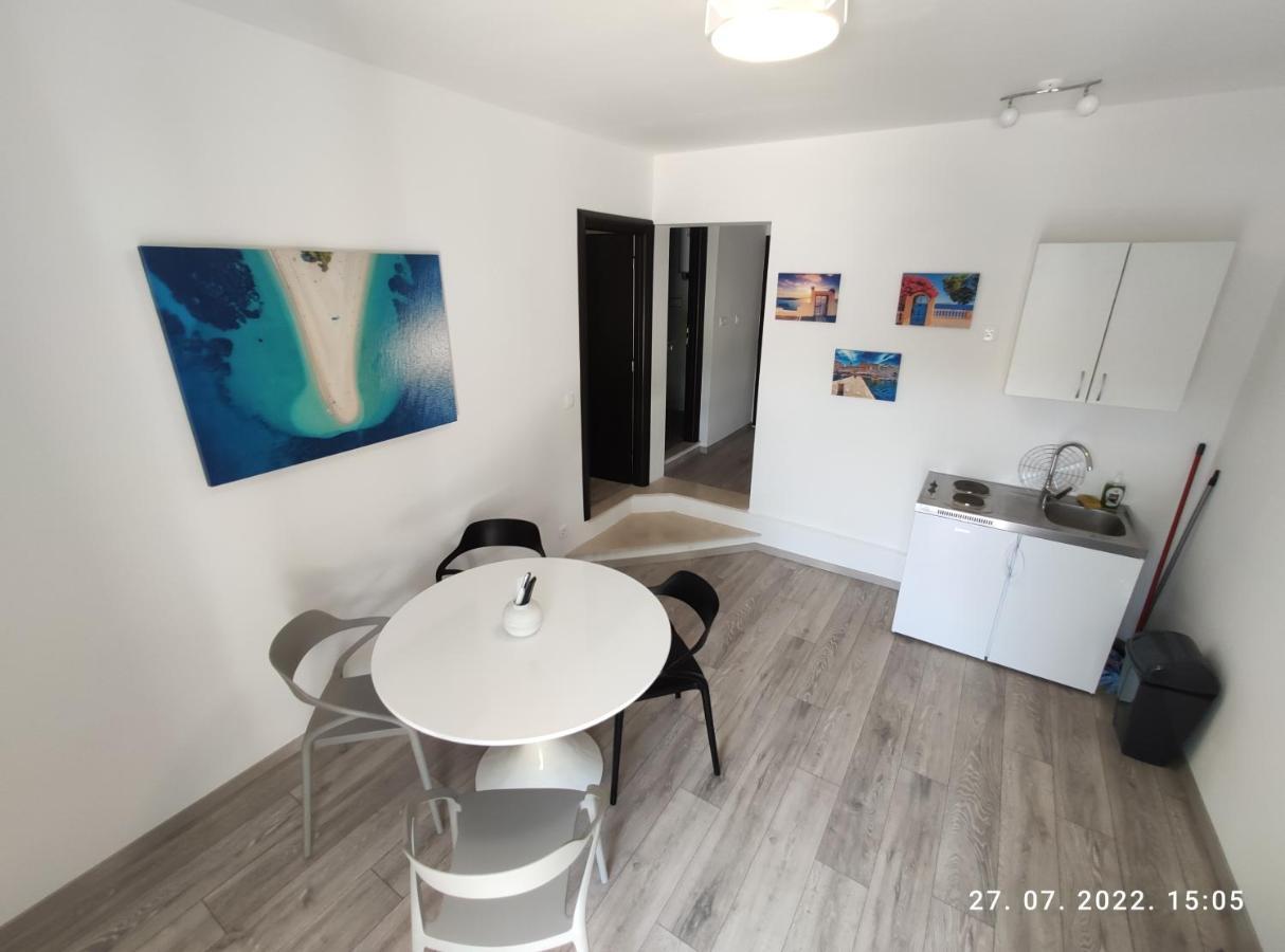 Aqua Apartments Омиш Экстерьер фото