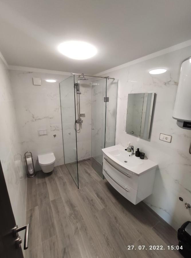 Aqua Apartments Омиш Экстерьер фото