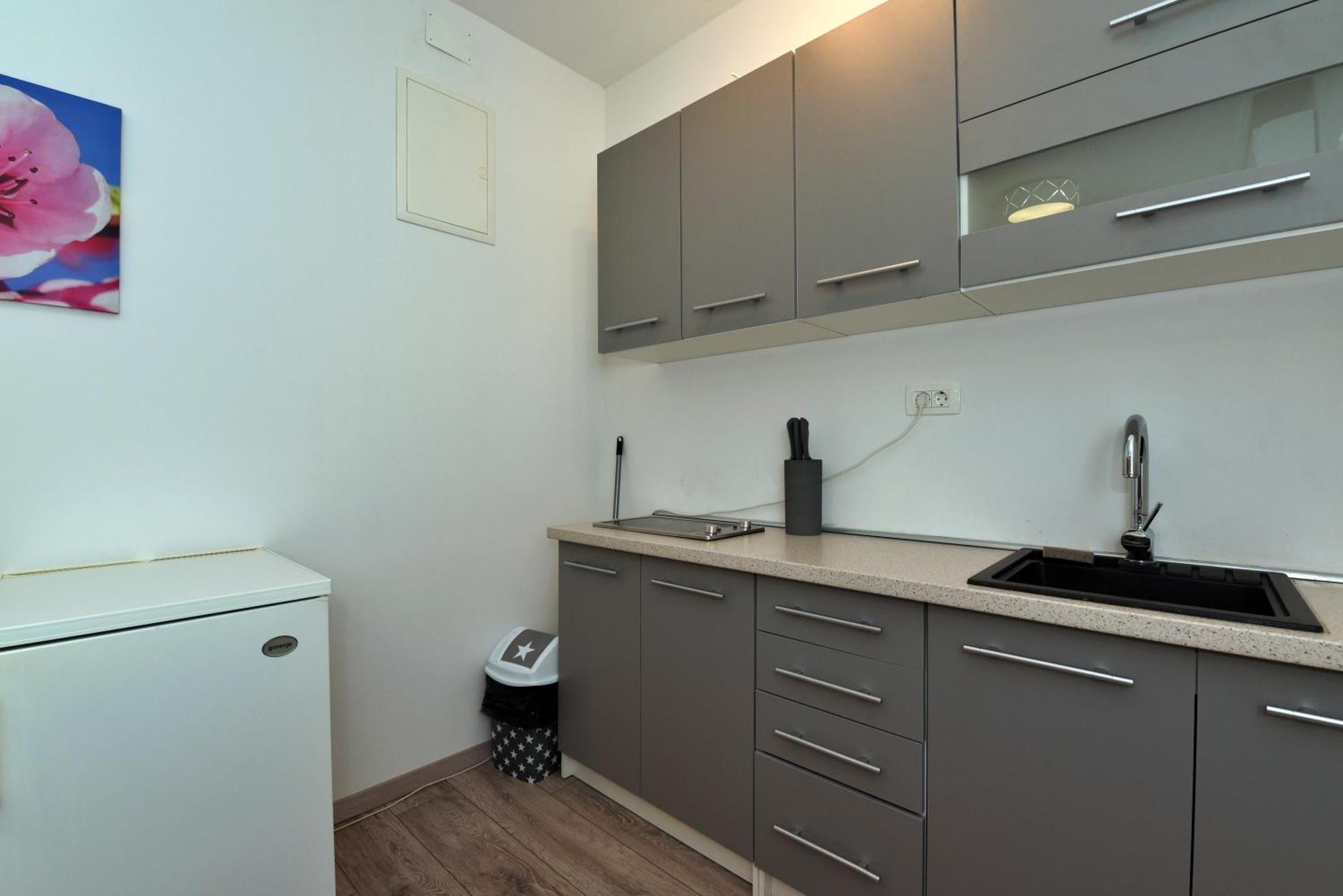Aqua Apartments Омиш Экстерьер фото