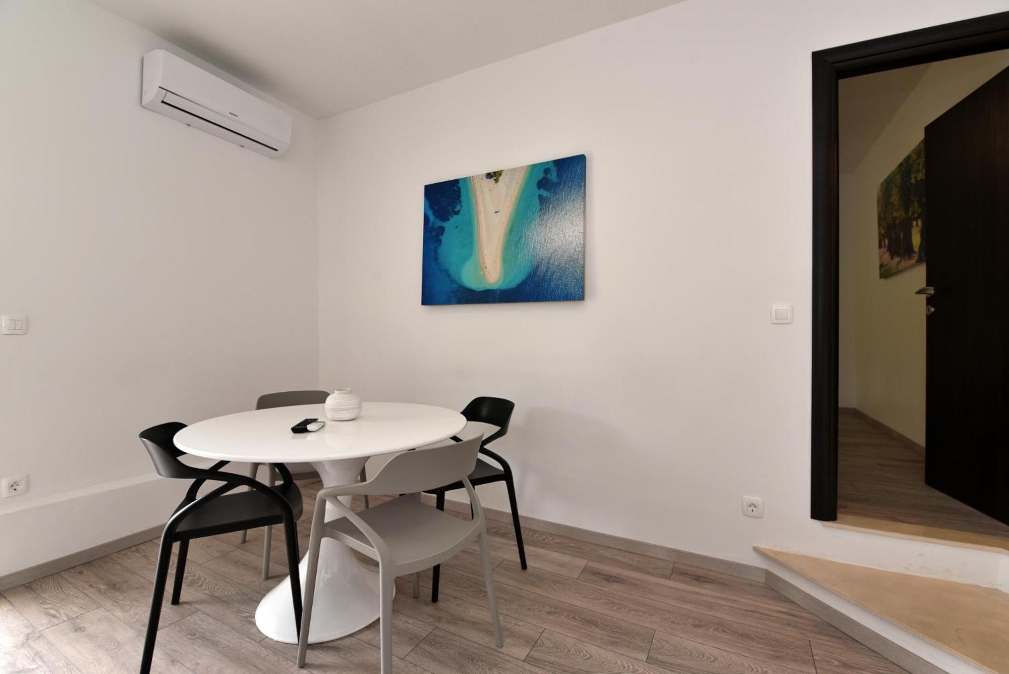 Aqua Apartments Омиш Экстерьер фото
