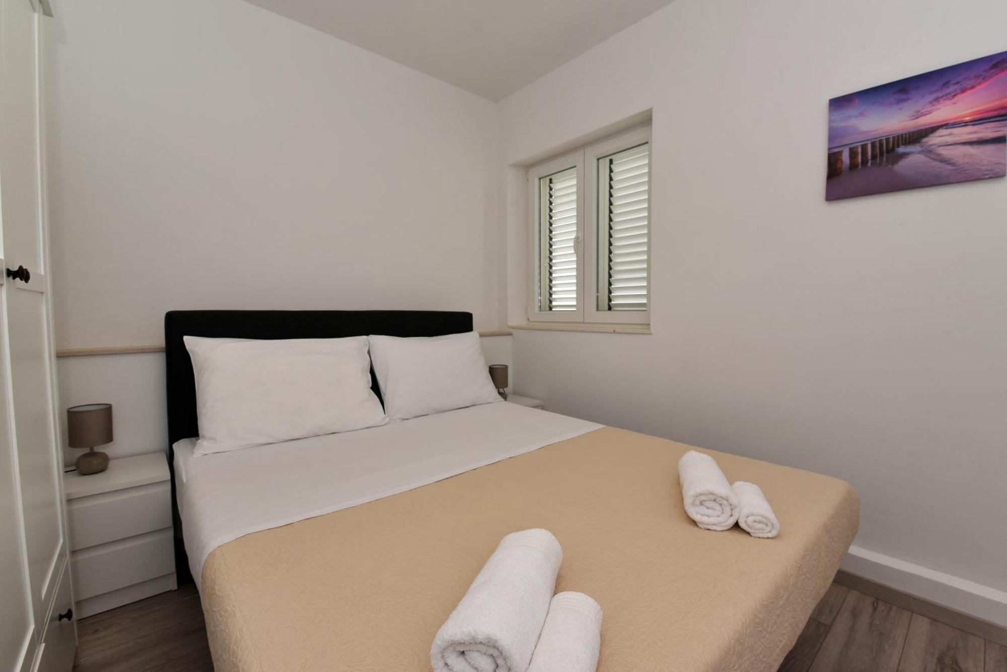 Aqua Apartments Омиш Экстерьер фото